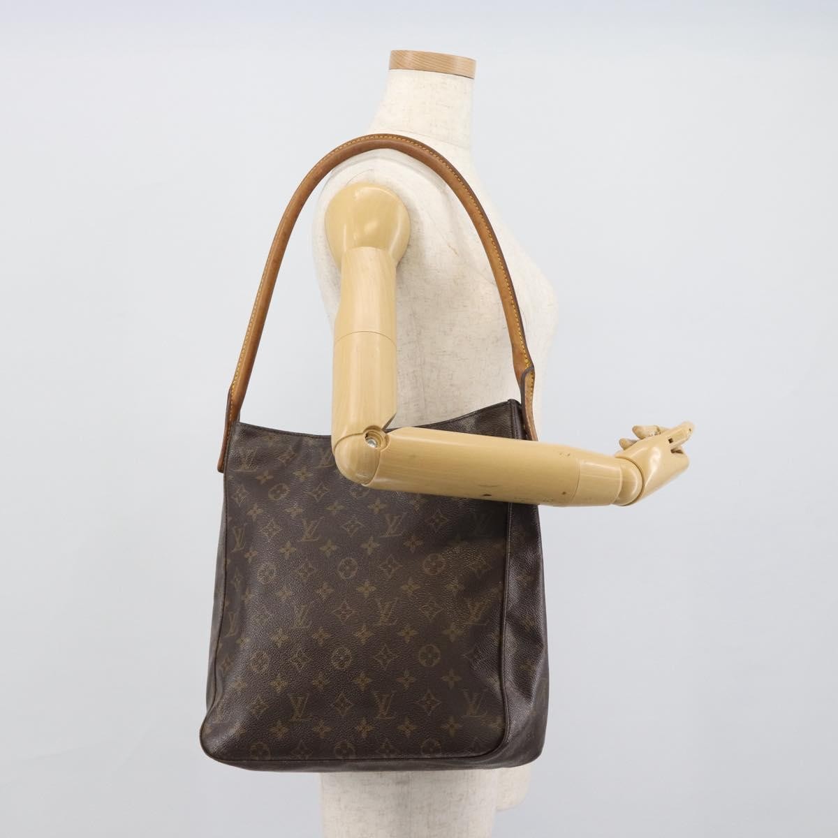 Louis Vuitton Monogram Looping Monogram Canvas Brown Canvas Shoulder Bag Bag (Pre-Owned)
