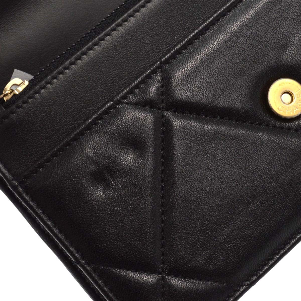 Chanel 19 Flap Bag Quilted Lambskin Black Leather Shoulder Bag Bag (Pre-Owned)