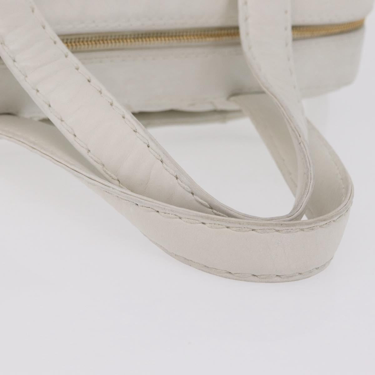 Chanel Vintage Cc Zip Around Bowler Quilted Caviar White Leather Handbag (Pre-Owned)