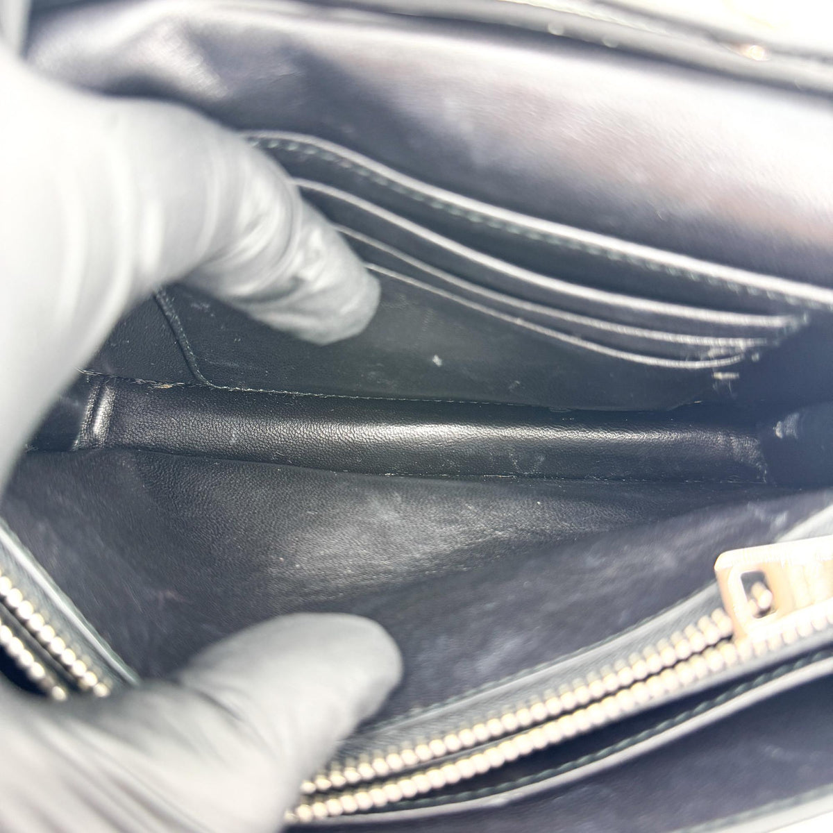 Prada Wallet On Strap Saffiano Leather Silver Leather Crossbody Bag Bag (Pre-Owned)