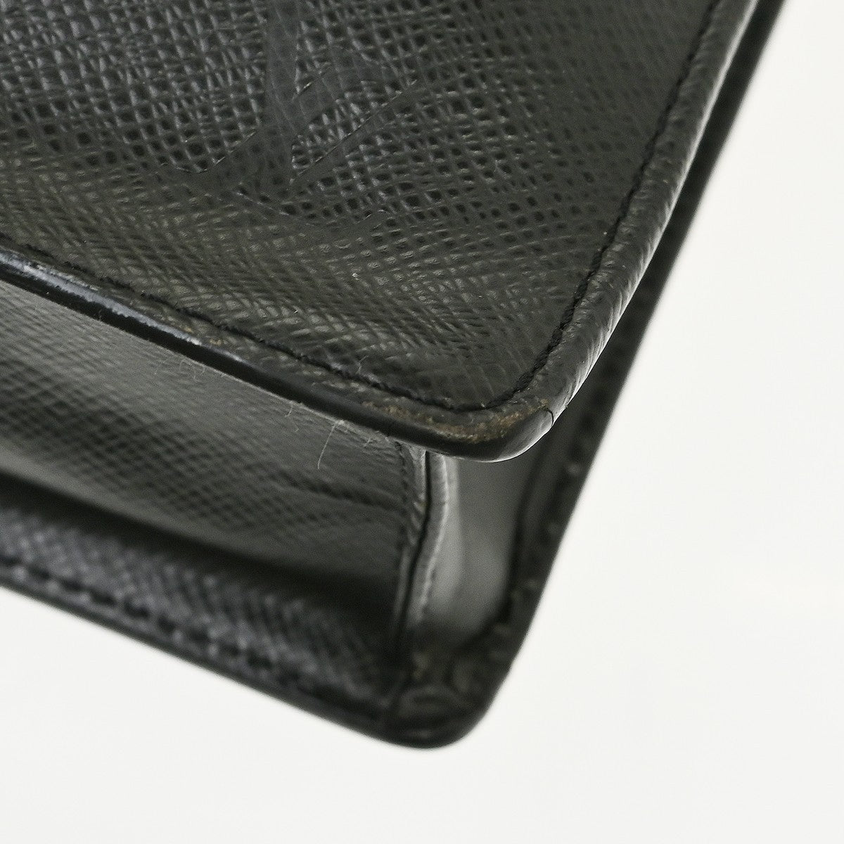 Louis Vuitton Porte-Documents Angara Taiga Leather Black Leather Briefcase Bag (Pre-Owned)