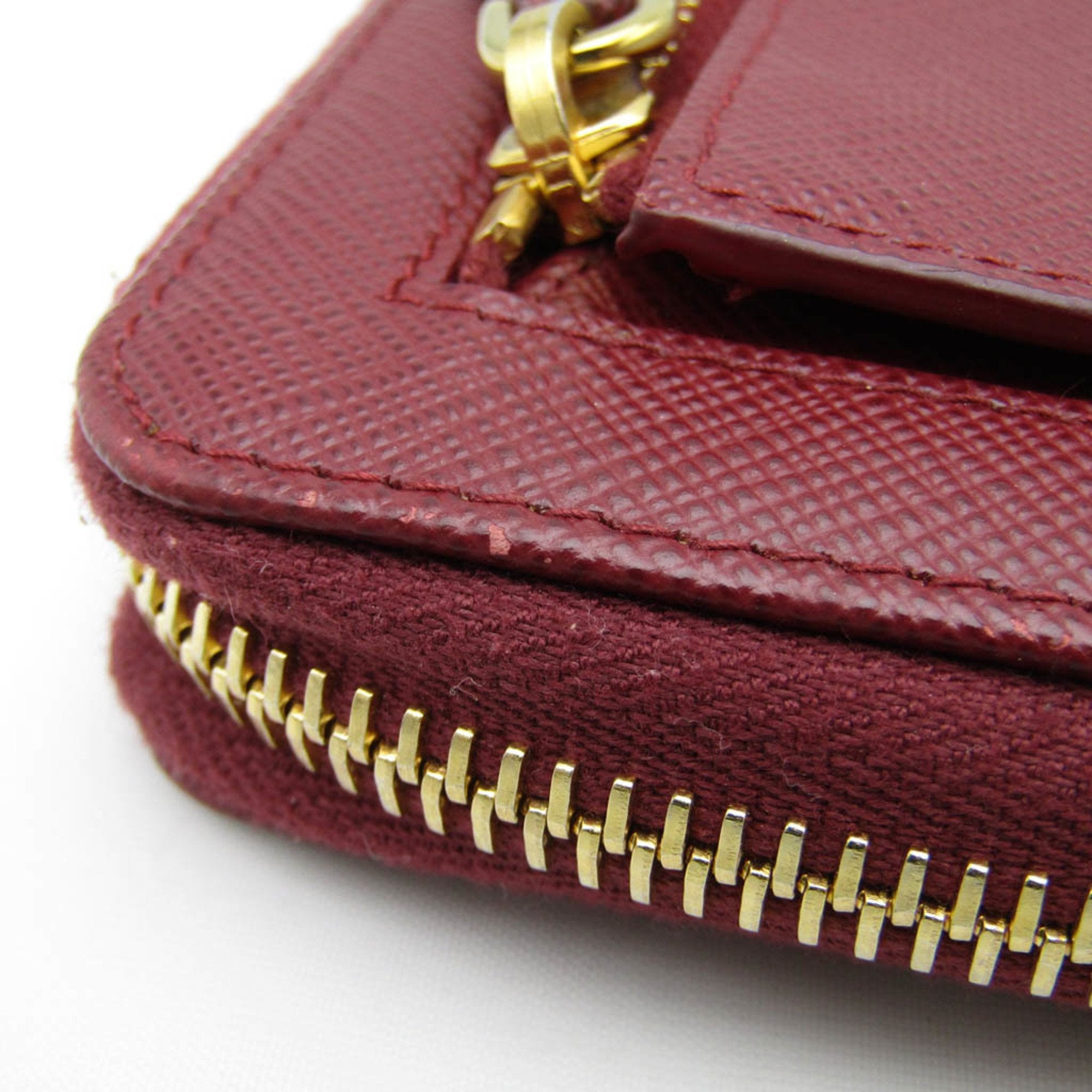 Prada Saffiano Burgundy Leather Wallet (Pre-Owned)
