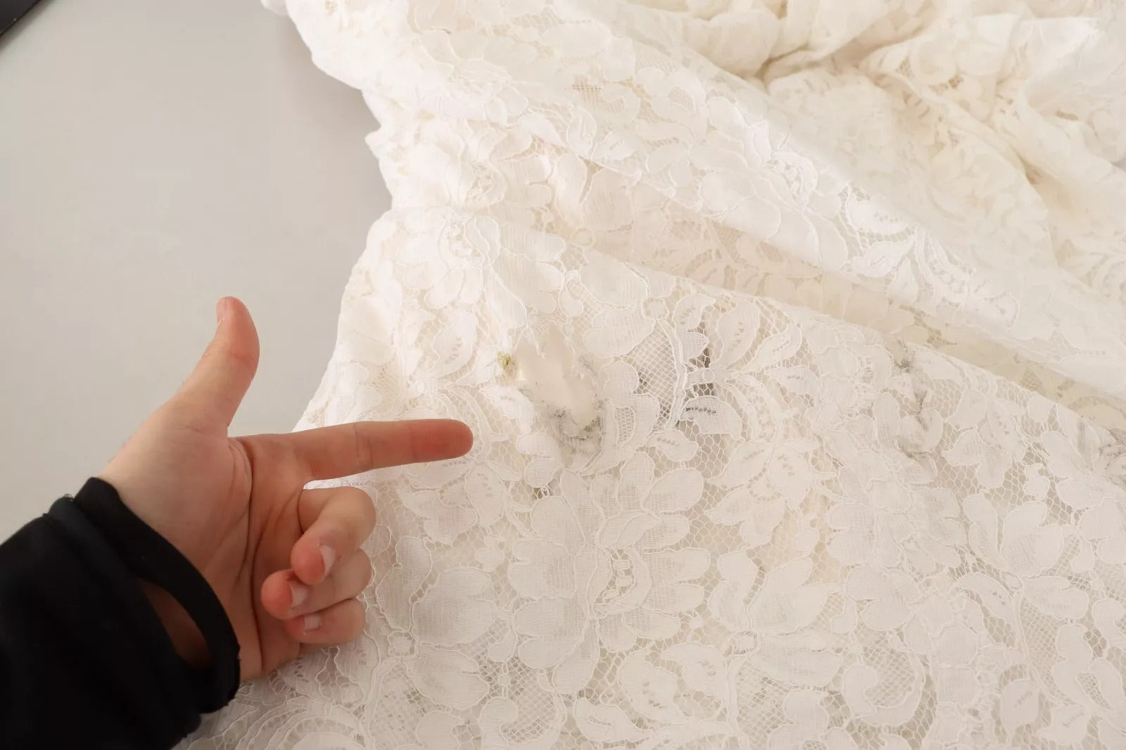Dolce & Gabbana White Flower Lace Corsage Long Maxi Women's Dress (Pre-Owned)