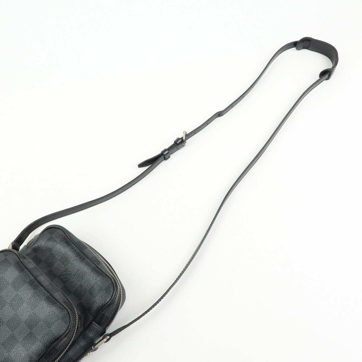 Louis Vuitton Rem Damier Graphite Black Canvas Handbag (Pre-Owned)