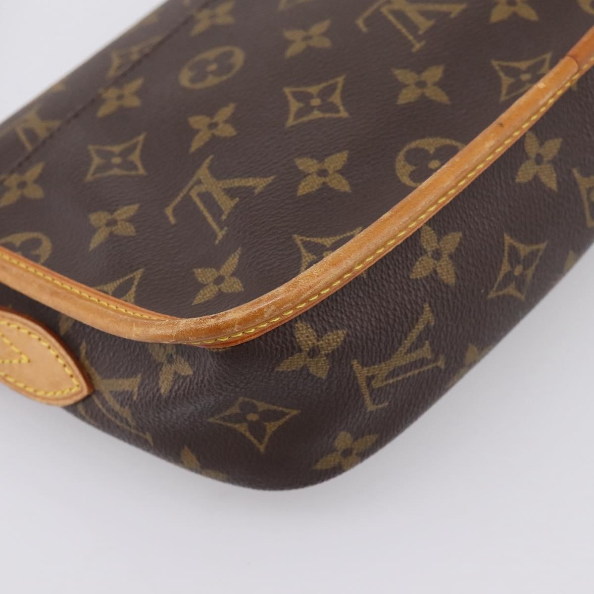 Louis Vuitton Sac Gibeciere Messenger Monogram Canvas Brown Canvas Shoulder Bag Bag (Pre-Owned)