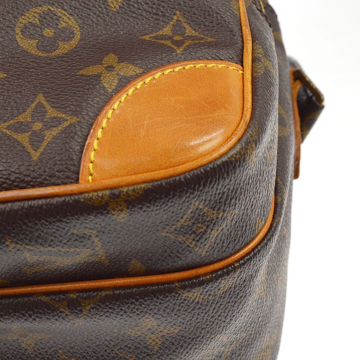 Louis Vuitton Nil Shoulder Bag Monogram Canvas Brown Canvas Shoulder Bag Bag (Pre-Owned)