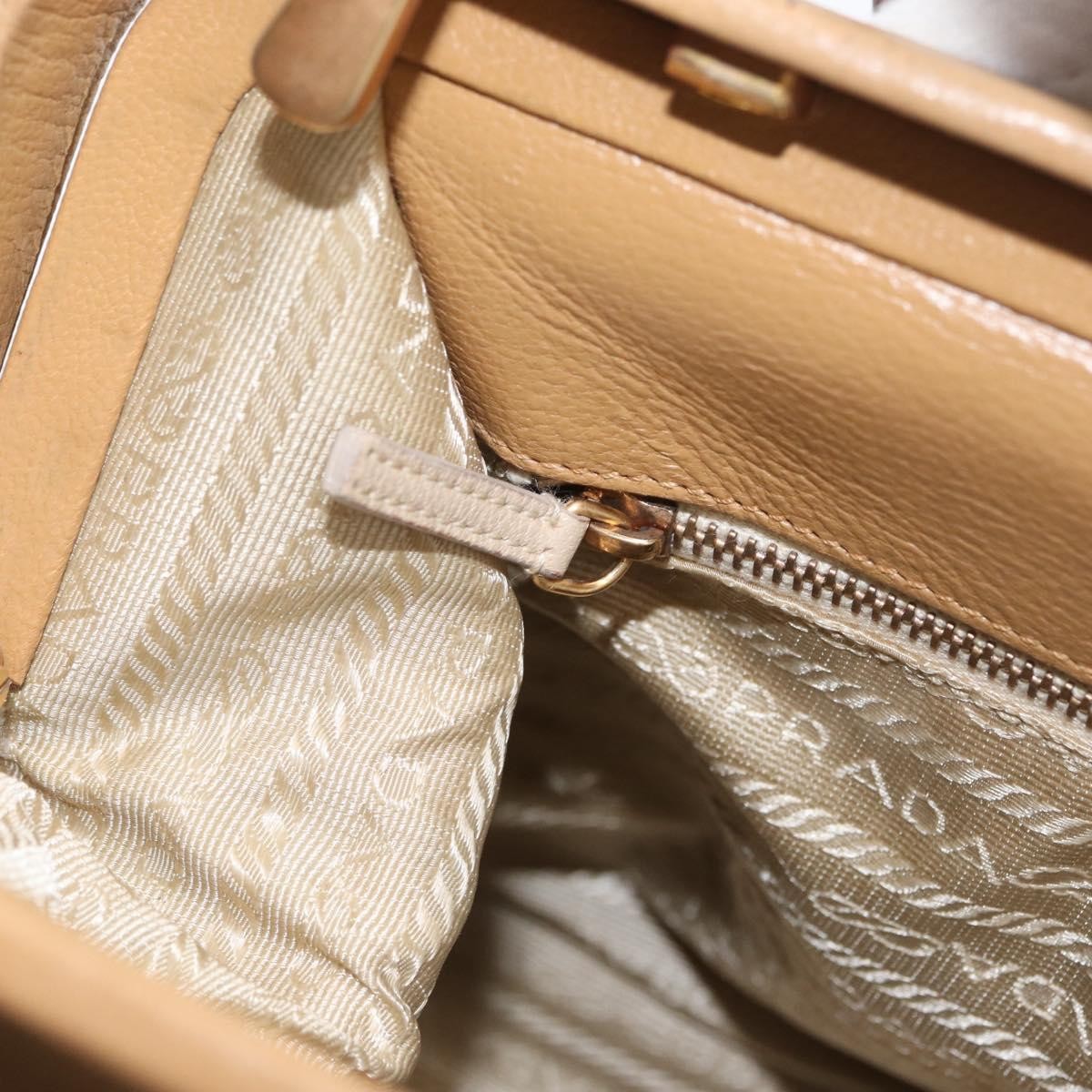 Prada Madras Cerniera Doctor Leather Beige Leather Handbag (Pre-Owned)