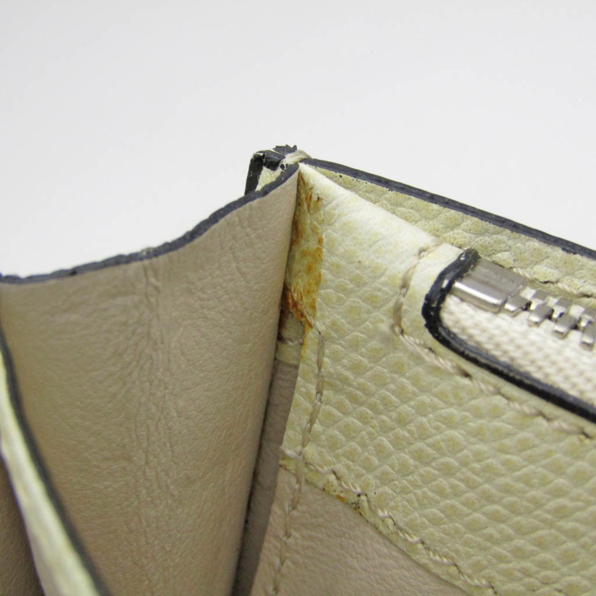 Valextra Beige Leather Wallet (Pre-Owned)
