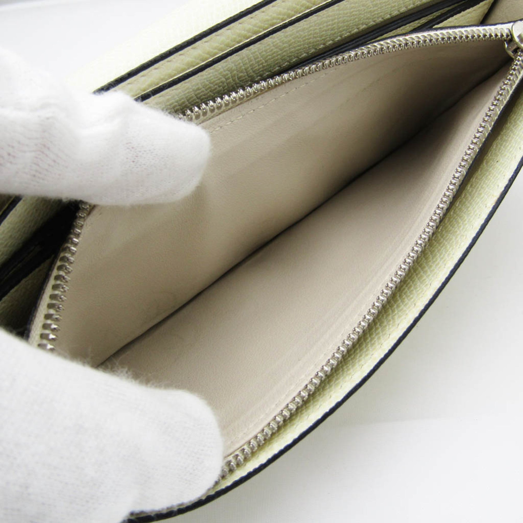 Valextra Beige Leather Wallet (Pre-Owned)