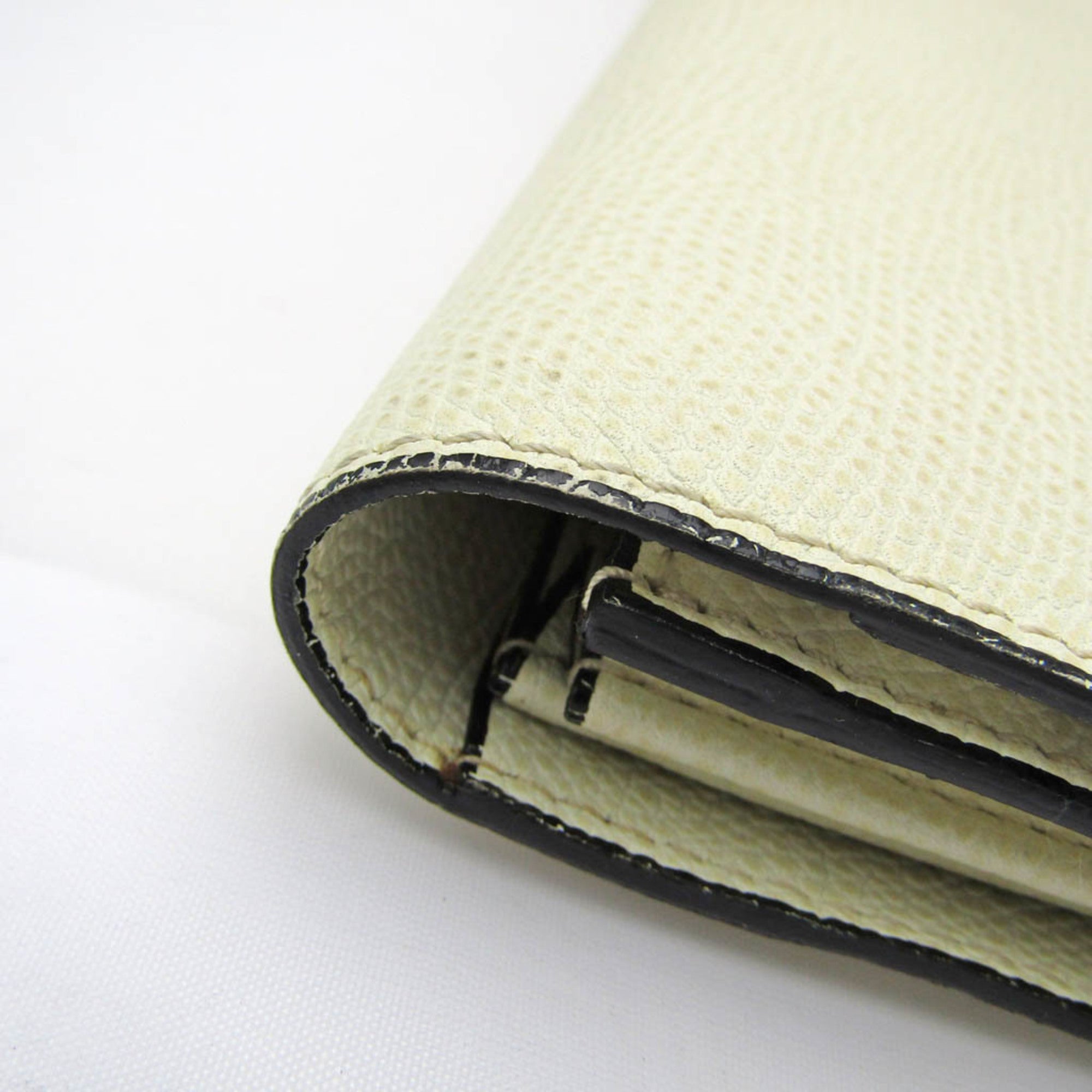 Valextra Beige Leather Wallet (Pre-Owned)