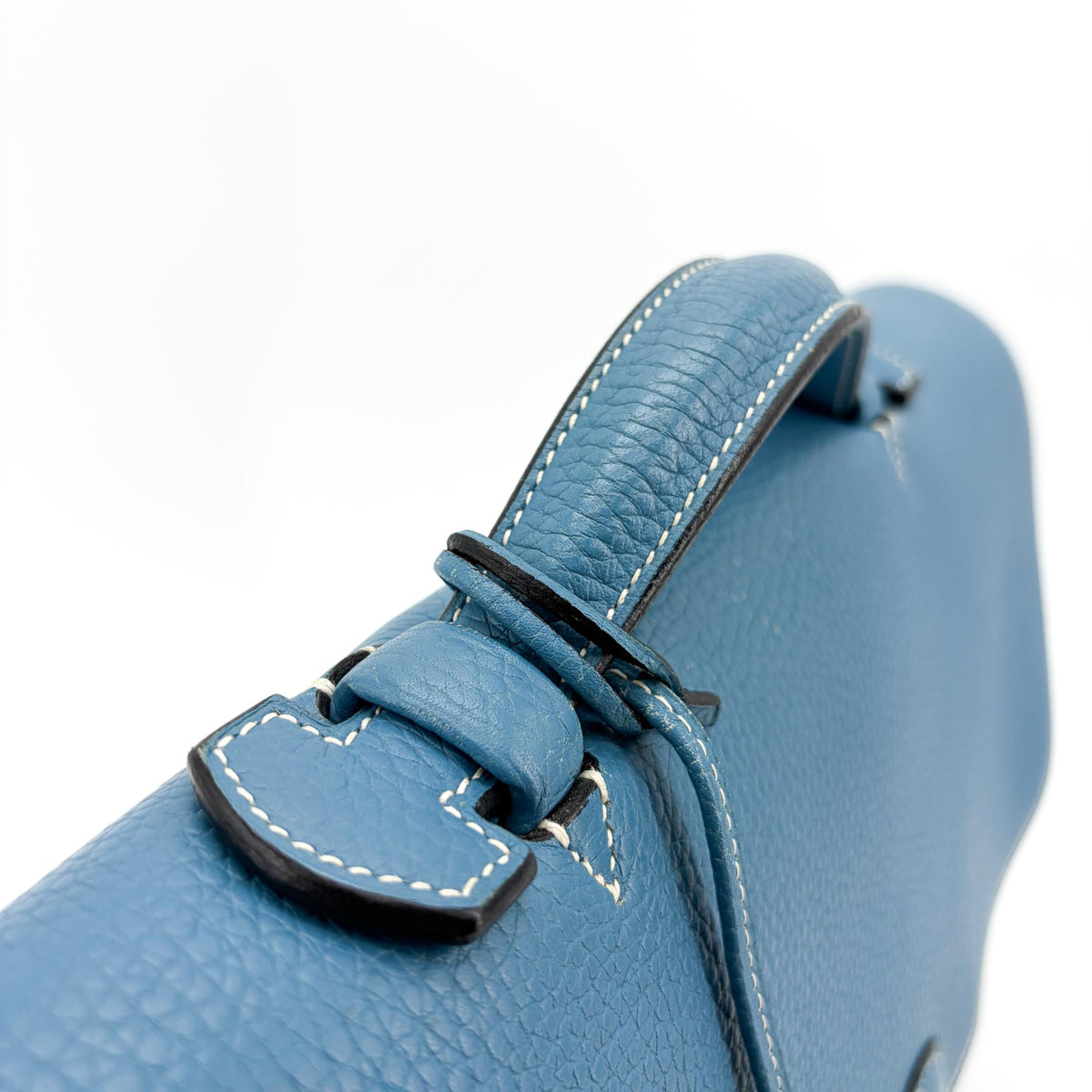 Hermes Sac A Depeches Togo Blue Leather Handbag (Pre-Owned)