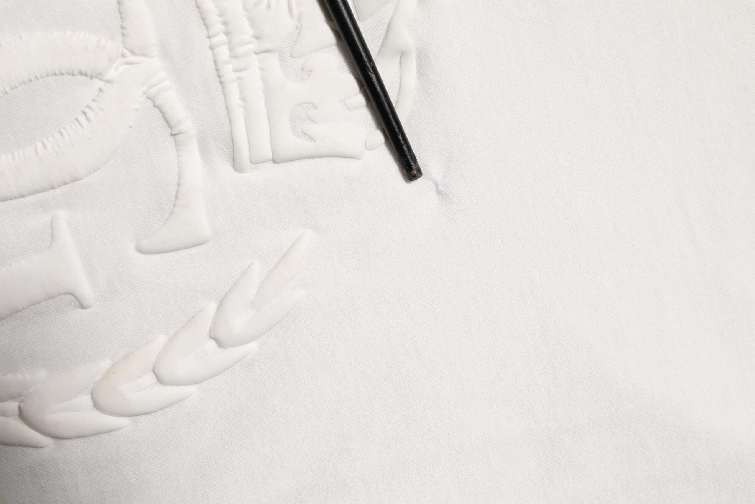 Dolce & Gabbana White Cotton DG Crown Embossed Men Men's T-shirt (Pre-Owned)