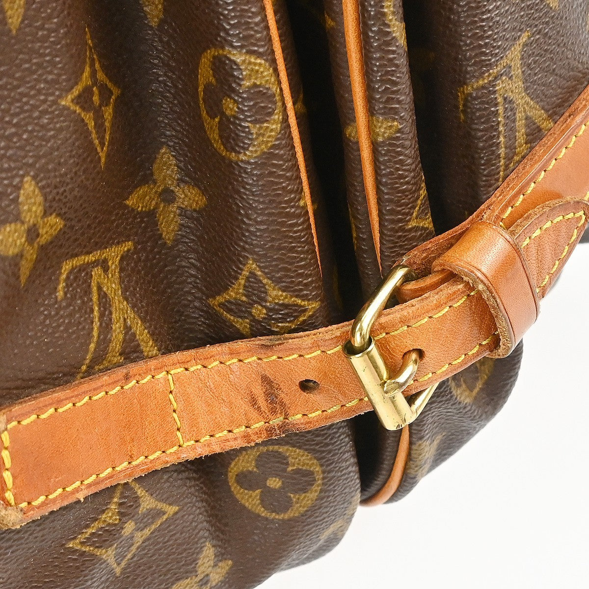 Louis Vuitton Saumur Monogram Canvas Brown Canvas Shoulder Bag Bag (Pre-Owned)