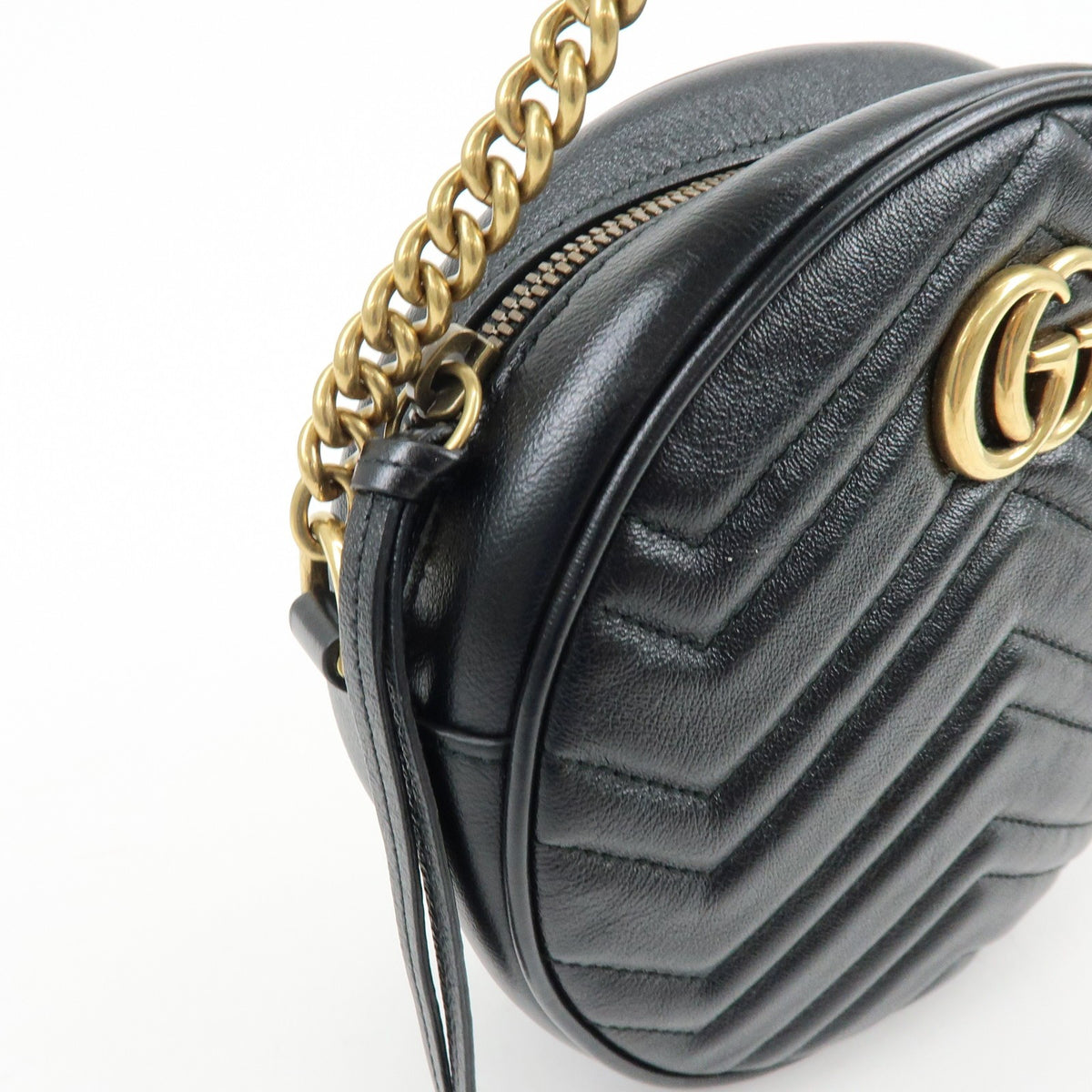 Gucci Gg Marmont Round Matelasse Leather Black Leather Shoulder Bag Bag (Pre-Owned)