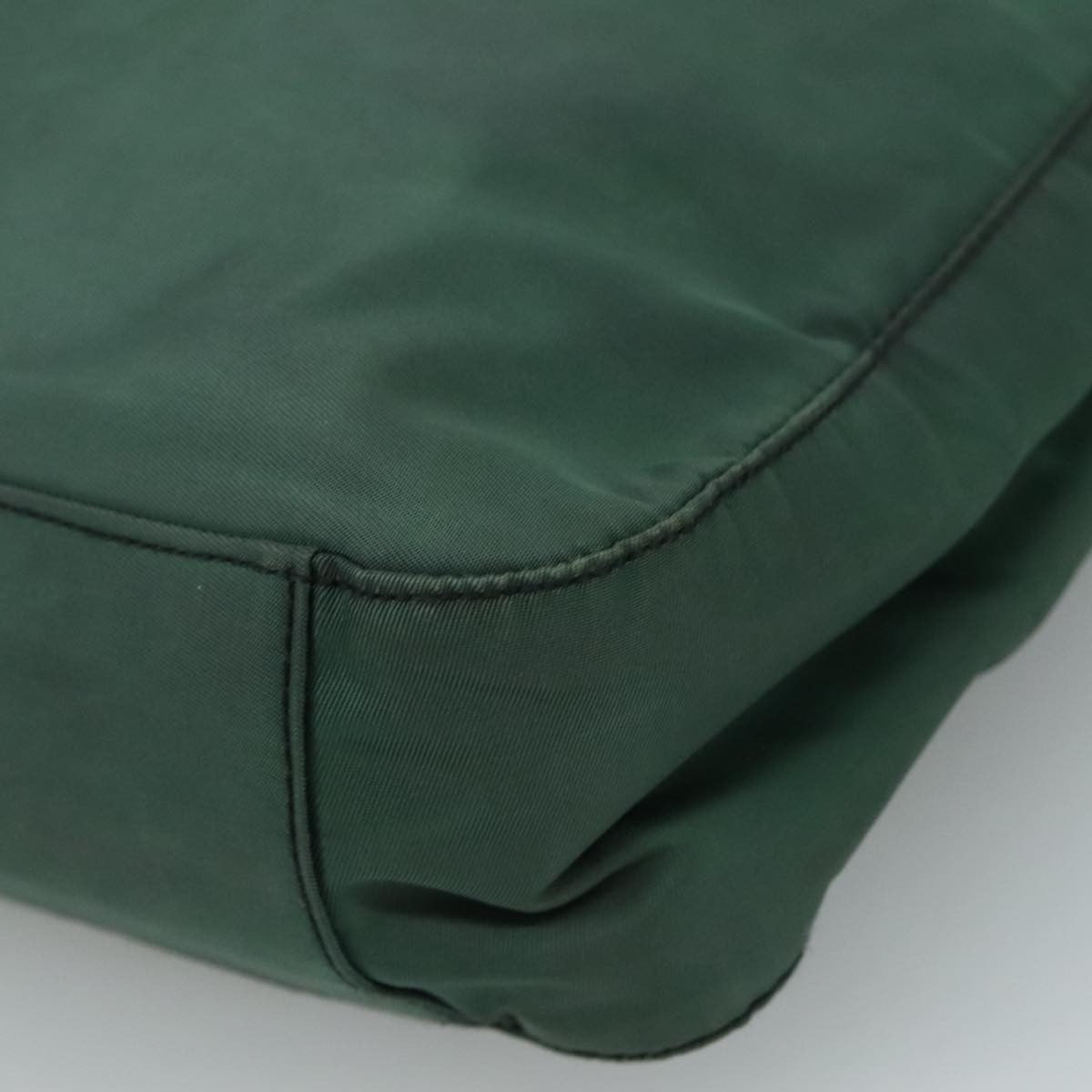 Prada Vintage Tessuto Green Nylon Shoulder Bag Bag (Pre-Owned)