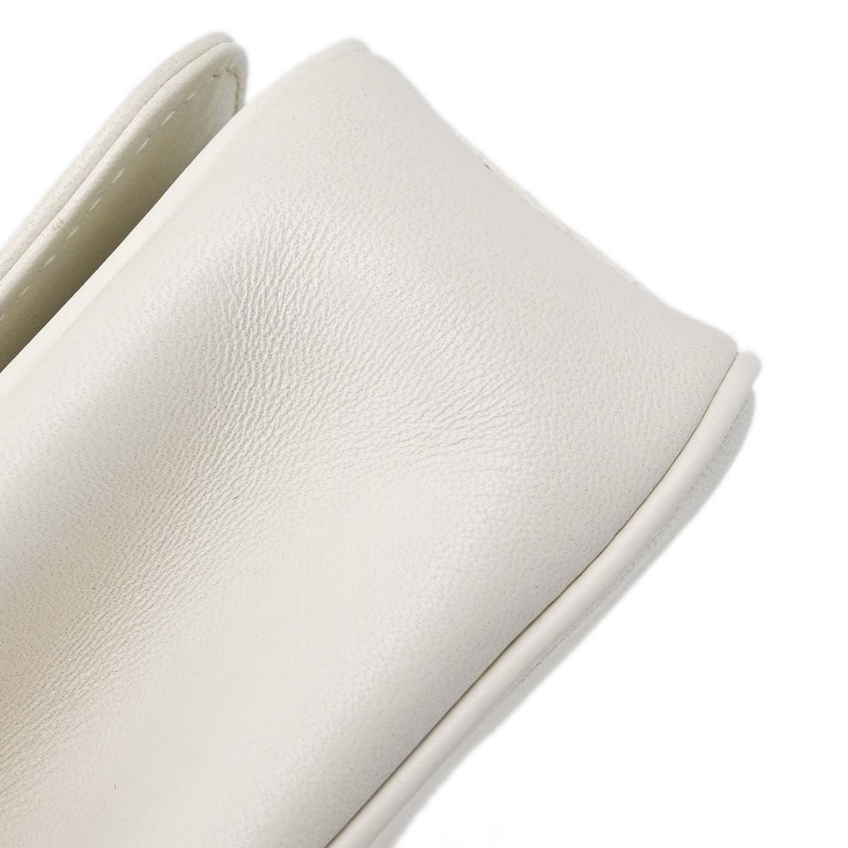 Chanel Cc Mania Flap Lambskin White Leather Shoulder Bag Bag (Pre-Owned)