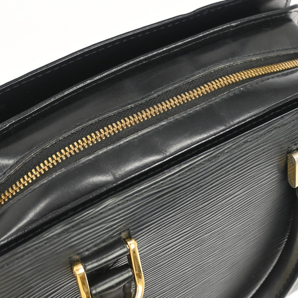 Louis Vuitton Pont Neuf Epi Black Leather Handbag (Pre-Owned)