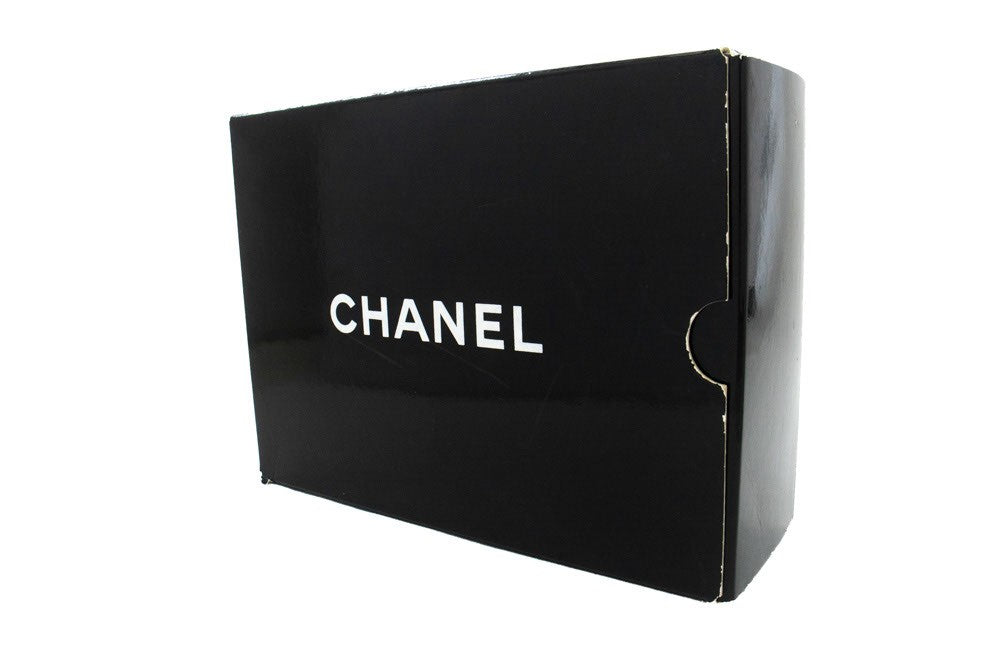 Chanel Classic Flap Lambskin Black Leather Crossbody Bag Bag (Pre-Owned)