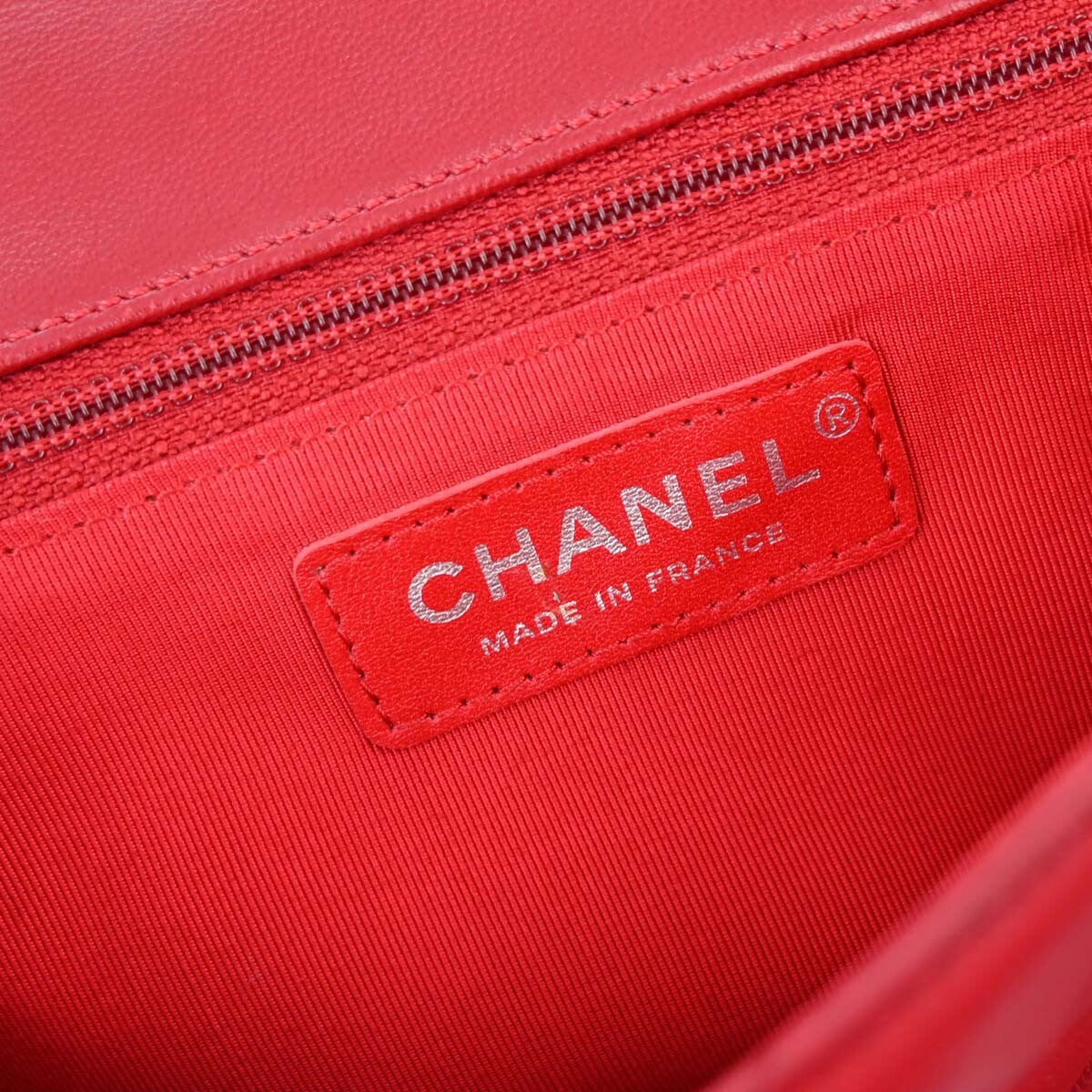 Chanel Hula Hoop Quilted Lambskin Red Leather Handbag (Pre-Owned)