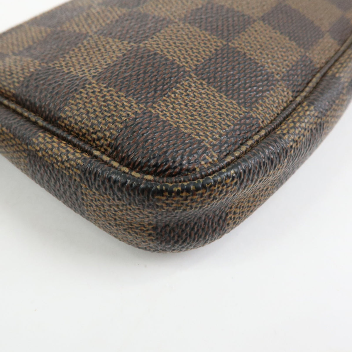 Louis Vuitton Pochette Accessoires Damier Brown Canvas Clutche & Pouche Bag (Pre-Owned)