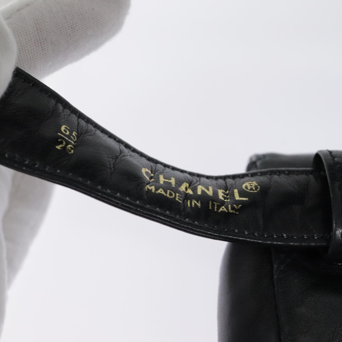 Chanel Vintage Flap Belt Quilted Leather Black Leather Clutche & Pouche Bag (Pre-Owned)