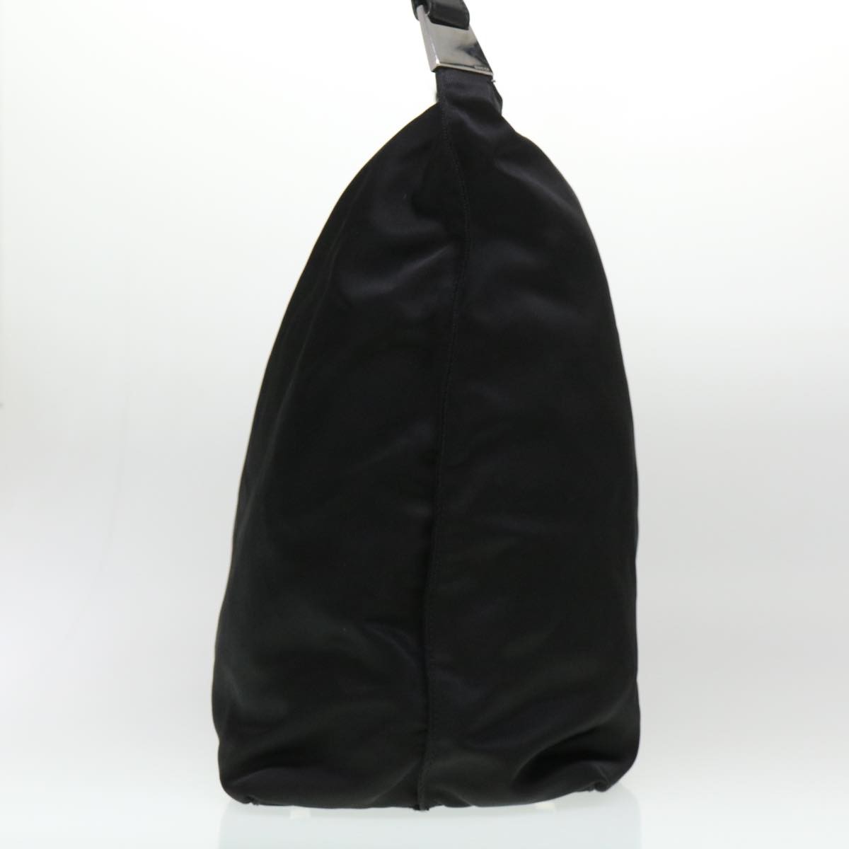 Gucci Boston Nylon Black Nylon Travel Bag Bag (Pre-Owned)