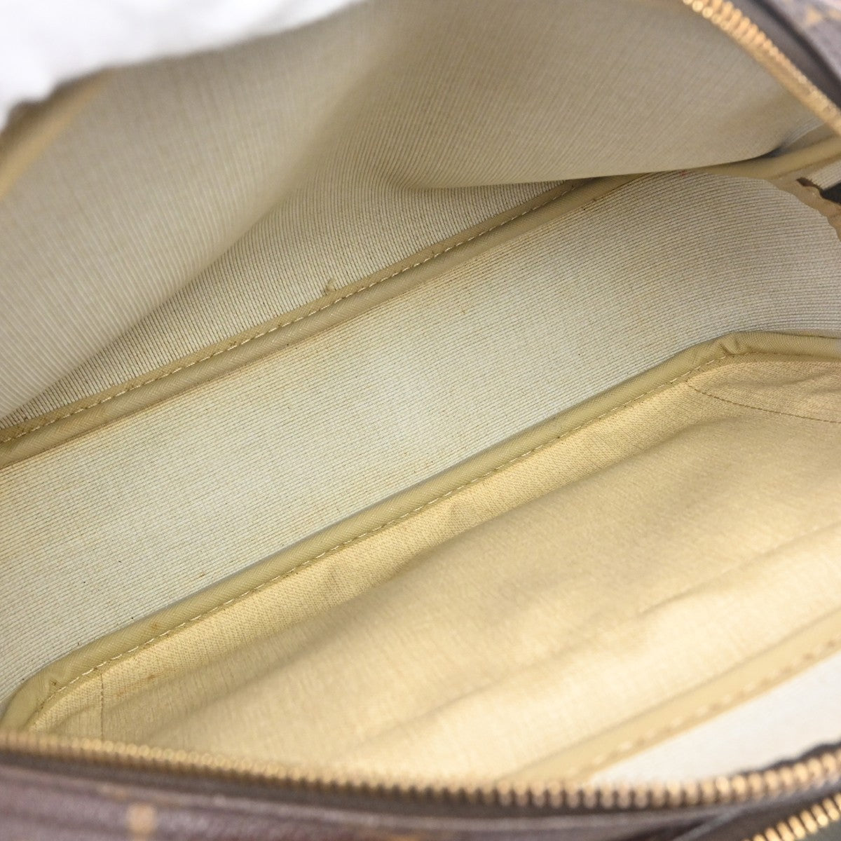 Louis Vuitton Reporter Monogram Brown Canvas Shoulder Bag Bag (Pre-Owned)