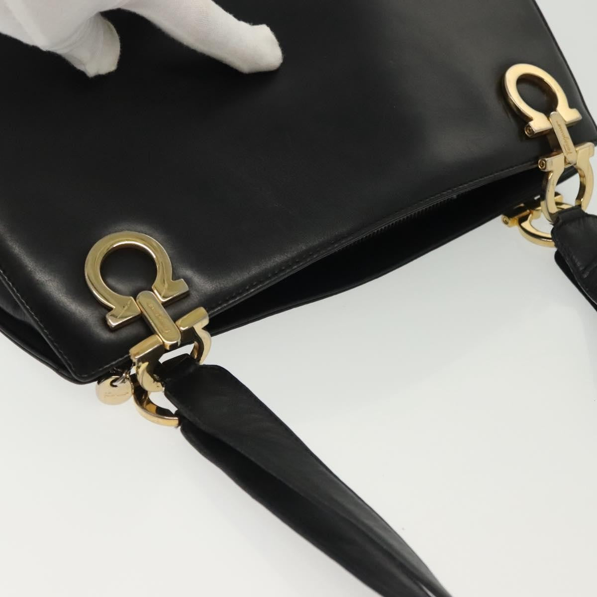 Salvatore Ferragamo Gancini Leather Black Leather Shoulder Bag Bag (Pre-Owned)