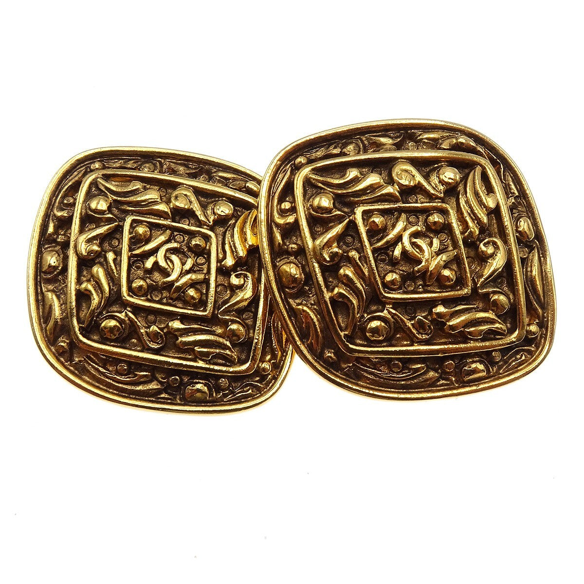 Chanel Vintage Diamond Clip-On Gold-Plated Gold Gold_Plated Earrings Jewelry (Pre-Owned)