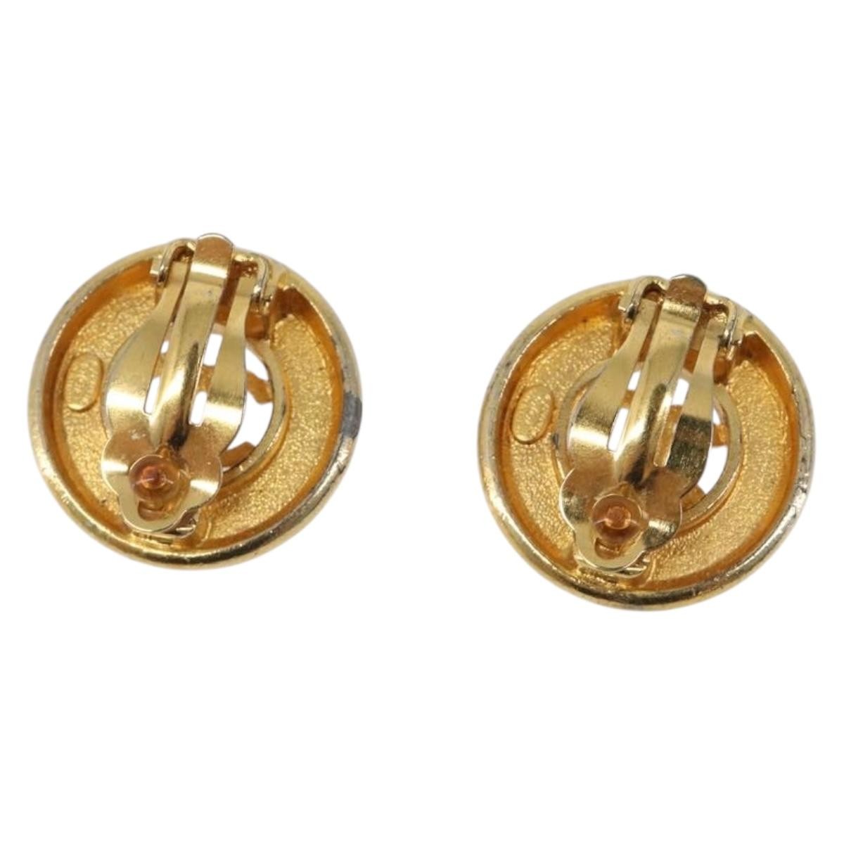 Chanel Vintage Cc Round Clip-On Metal Gold Metal Earrings Jewelry (Pre-Owned)