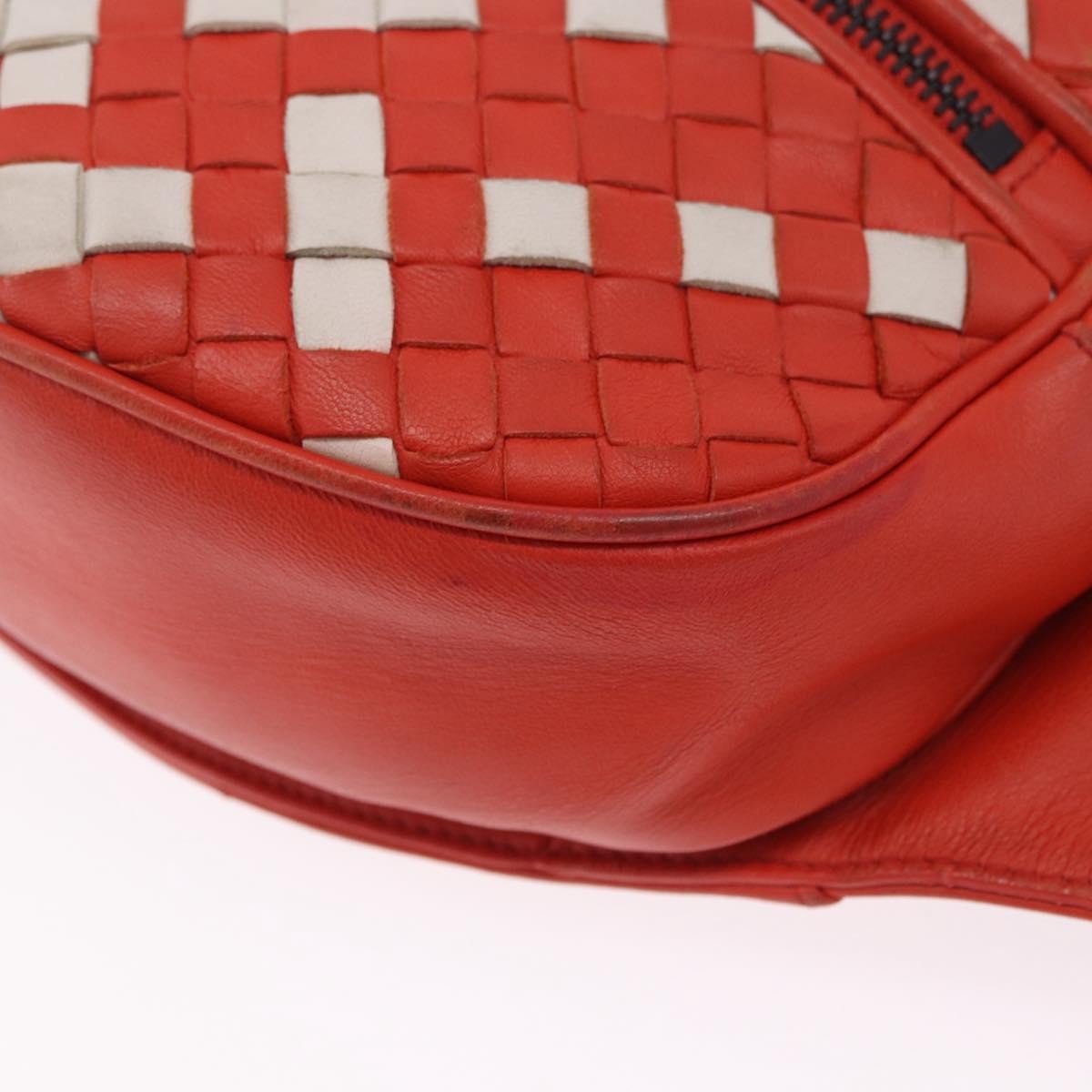 Bottega Veneta Light Waist Intrecciato Leather Red Leather Clutche & Pouche Bag (Pre-Owned)