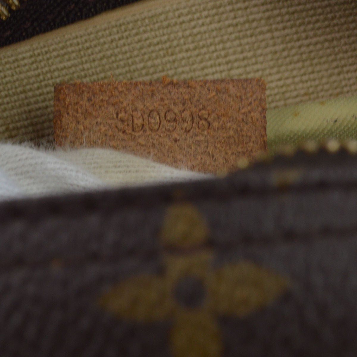 Louis Vuitton Deauville Monogram Canvas Brown Canvas Handbag (Pre-Owned)