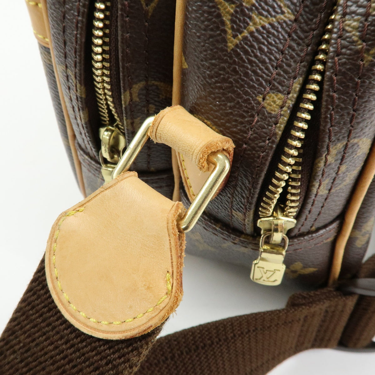 Louis Vuitton Reporter Monogram Canvas Brown Canvas Shoulder Bag Bag (Pre-Owned)