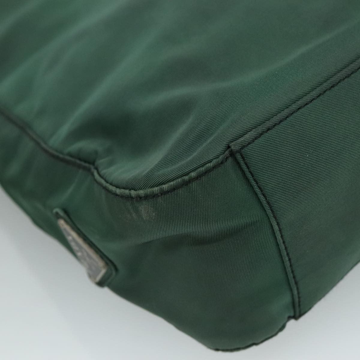 Prada Vintage Tessuto Green Nylon Shoulder Bag Bag (Pre-Owned)