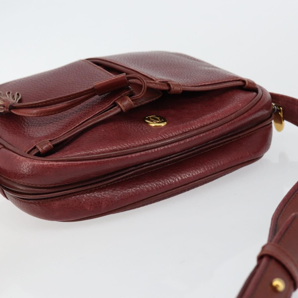 Cartier Tasseled Must De Cartier Leather Burgundy Leather Shoulder Bag Bag (Pre-Owned)