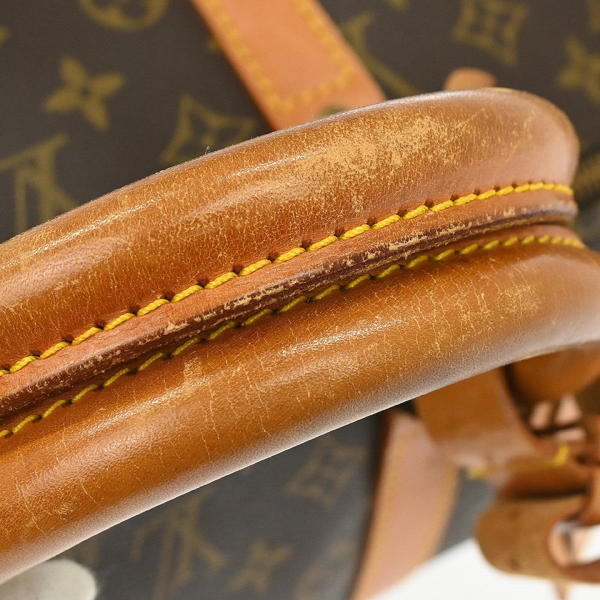 Louis Vuitton Keepall Monogram Canvas Brown Canvas Travel Bag Bag (Pre-Owned)