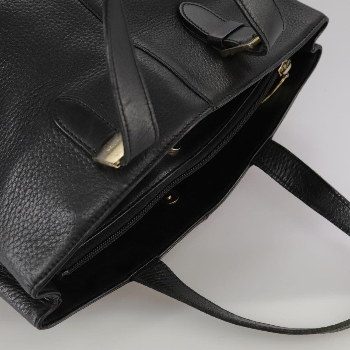 Burberry Handbag Leather Black Leather Handbag (Pre-Owned)