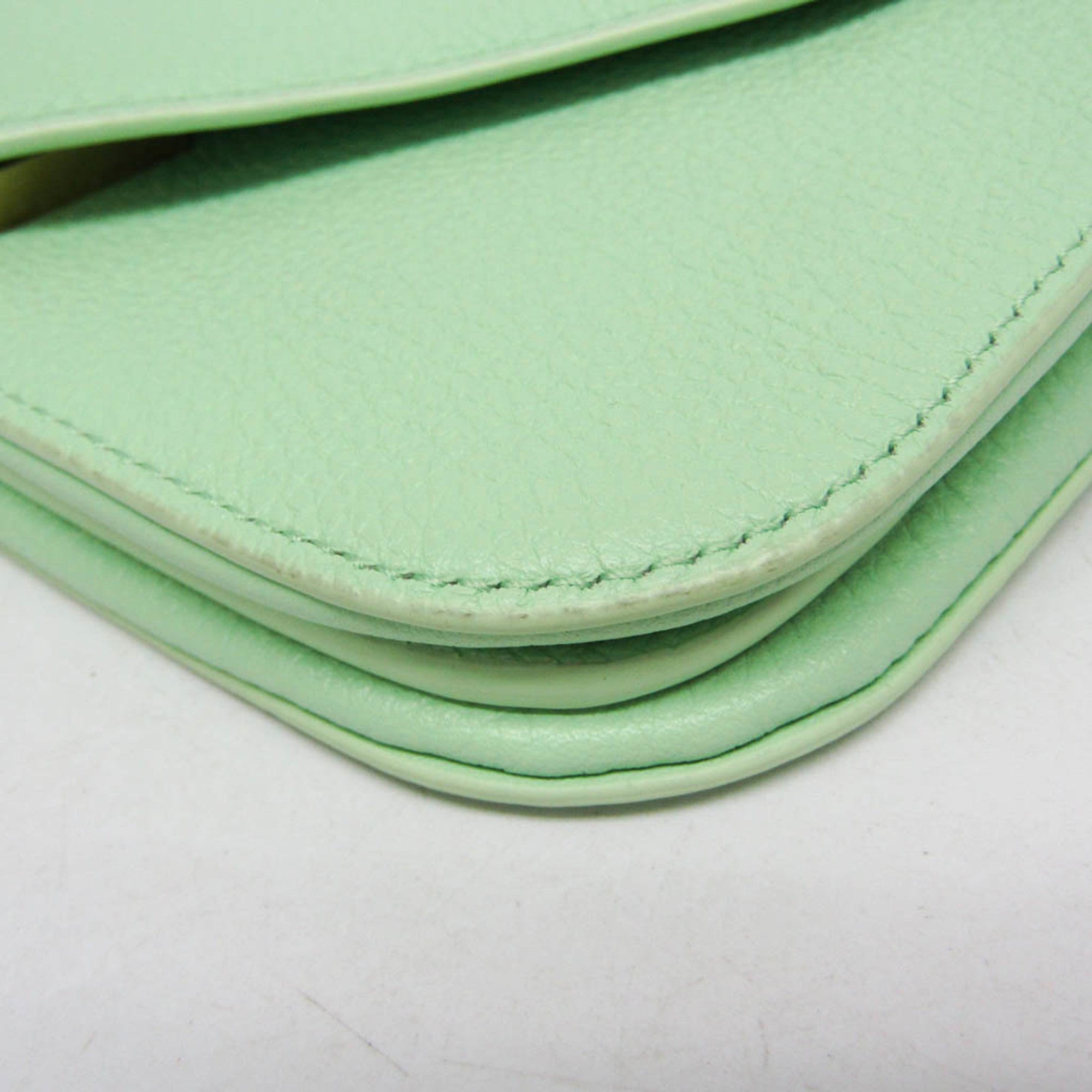 Bottega Veneta Mount Leather Green Leather Shoulder Bag Bag (Pre-Owned)