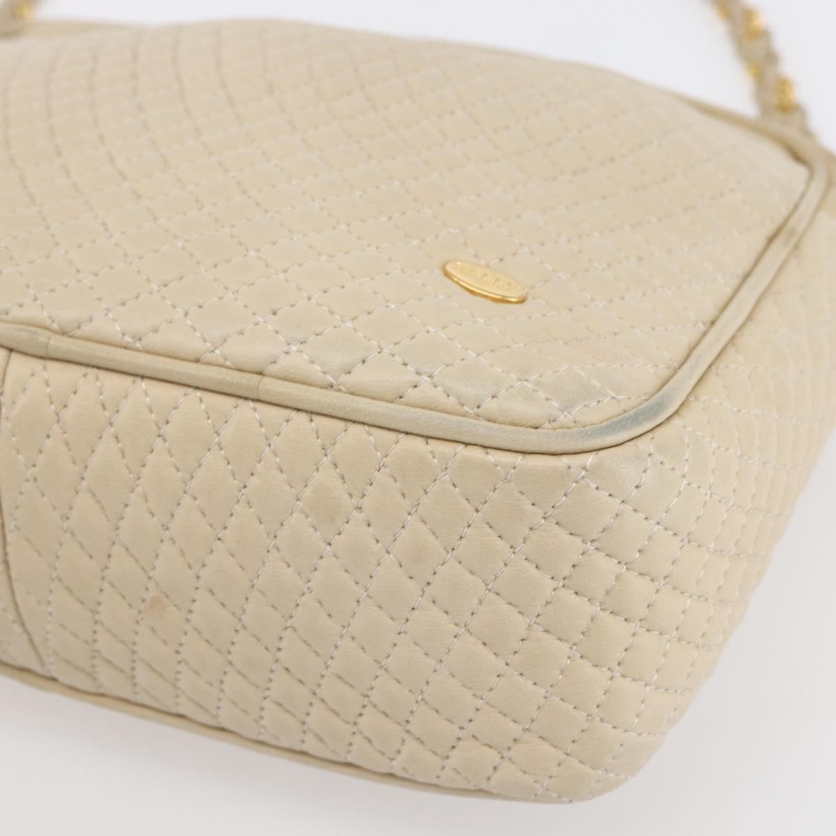 Bally Vintage Quilted Leather Ecru Leather Shoulder Bag Bag (Pre-Owned)