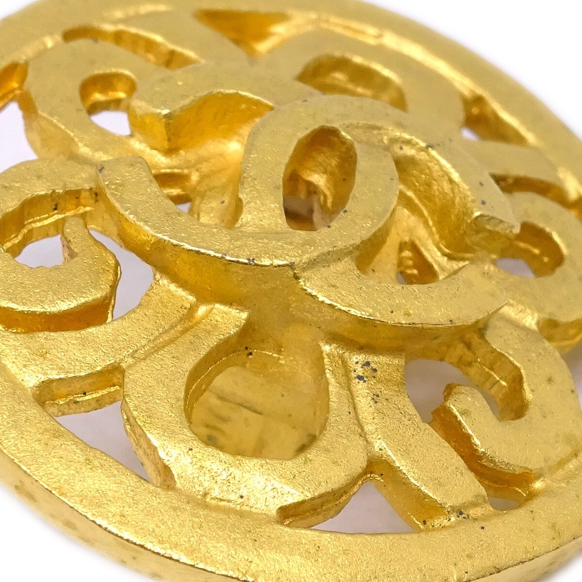 Chanel Cc Round Metal Gold Gold_Plated Earrings Jewelry (Pre-Owned)