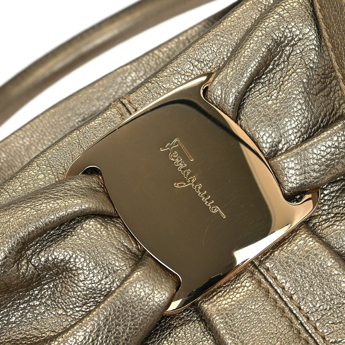 Salvatore Ferragamo Vala Leather Gold Leather Handbag (Pre-Owned)