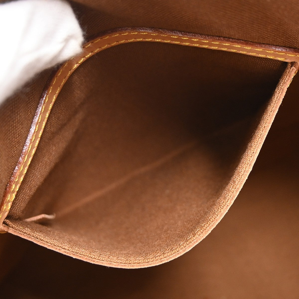 Louis Vuitton Alma Monogram Brown Canvas Handbag (Pre-Owned)