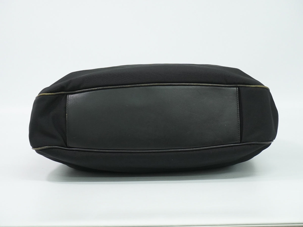 Gucci Vintage Bamboo Hobo Nylon Black Nylon Shoulder Bag Bag (Pre-Owned)