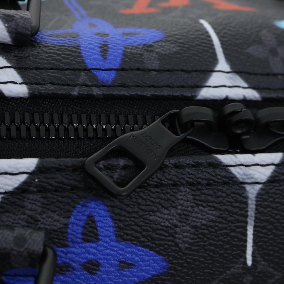 Louis Vuitton Keepall Bandouliere Graffiti Monogram Eclipse Canvas Multicolour Canvas Bag (Pre-Owned)