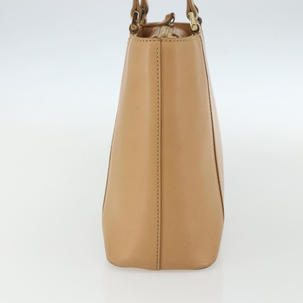 Burberry Vintage Leather Beige Leather Handbag (Pre-Owned)