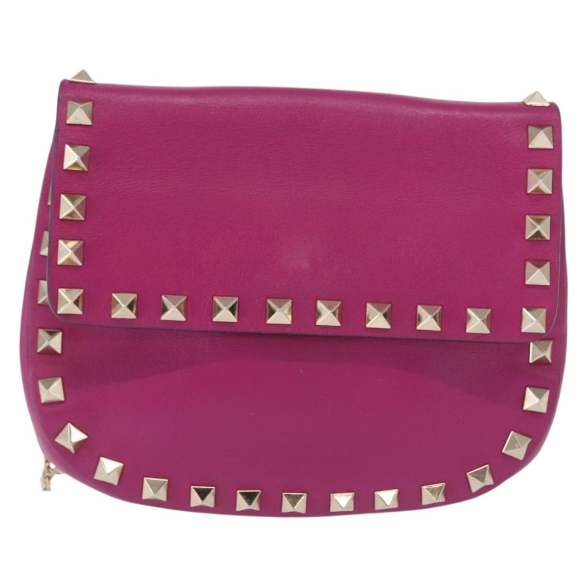 Valentino Garavani Rockstud Saddle Leather Pink Leather Clutche & Pouche Bag (Pre-Owned)