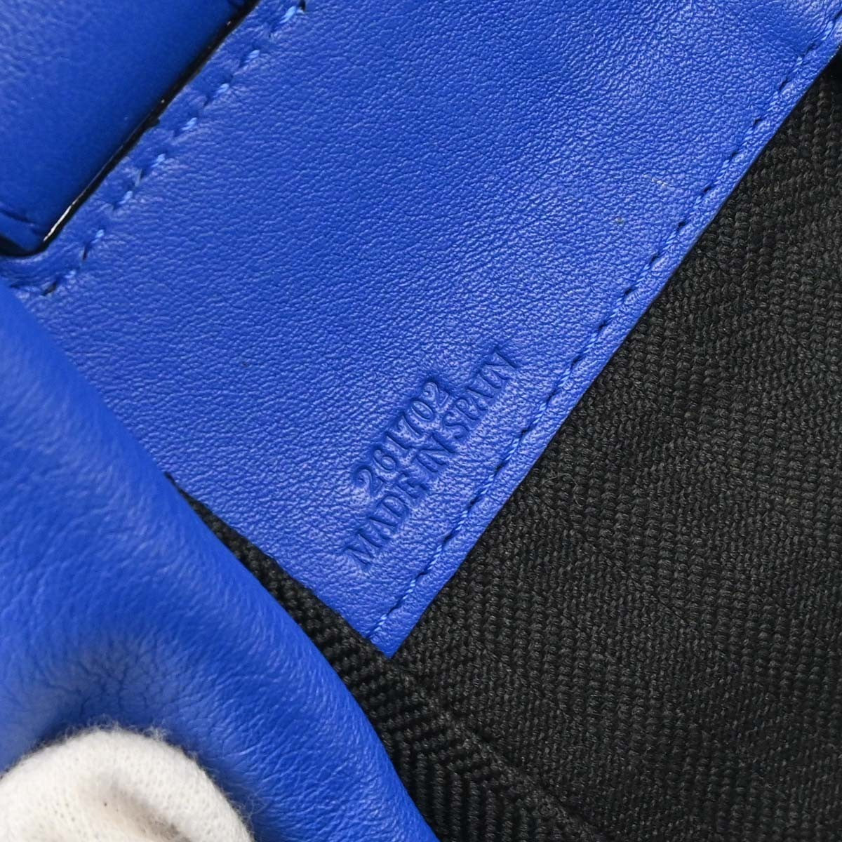 Loewe Hammock Leather Blue Leather Handbag (Pre-Owned)
