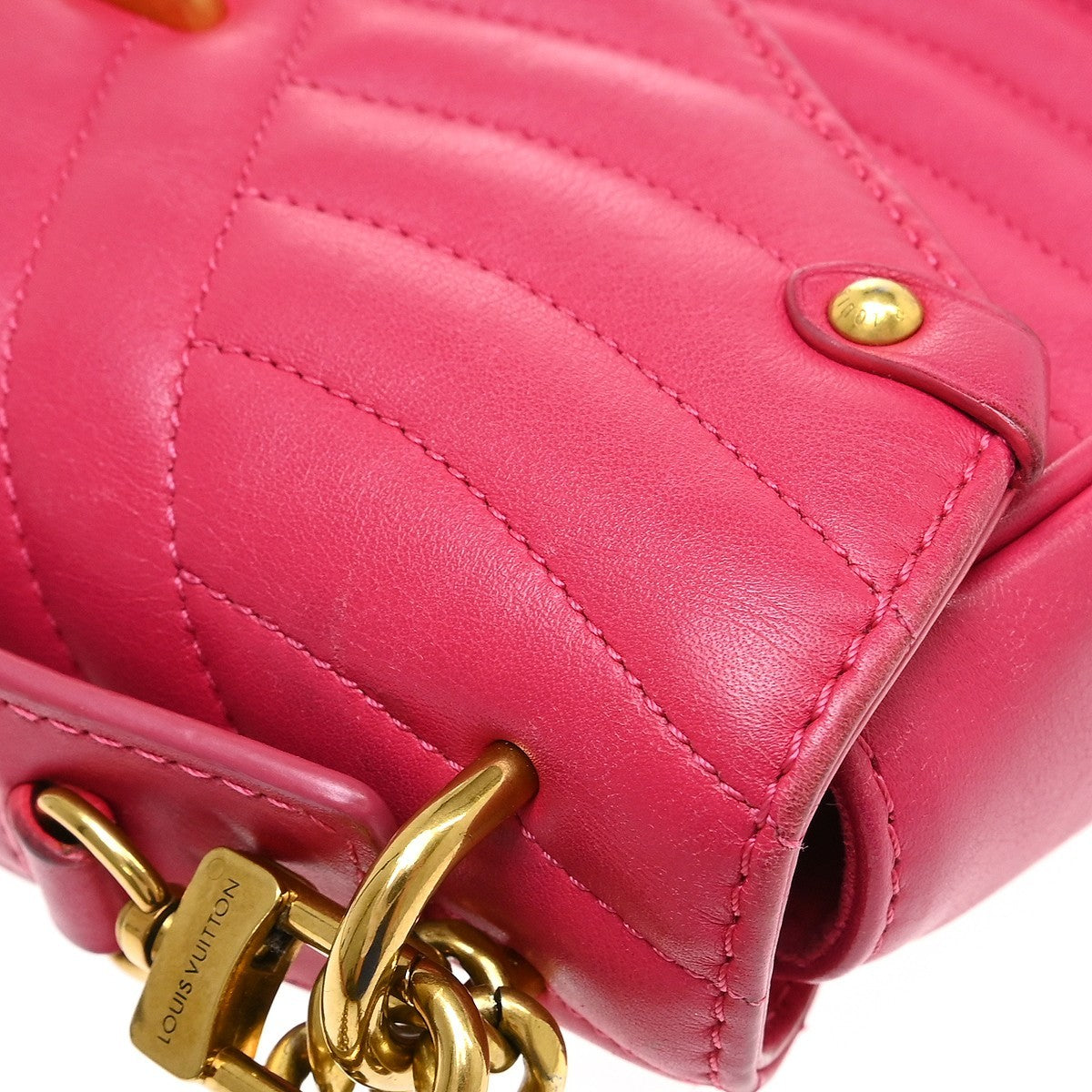 Louis Vuitton New Wave Chain Quilted Leather Pink Leather Handbag (Pre-Owned)