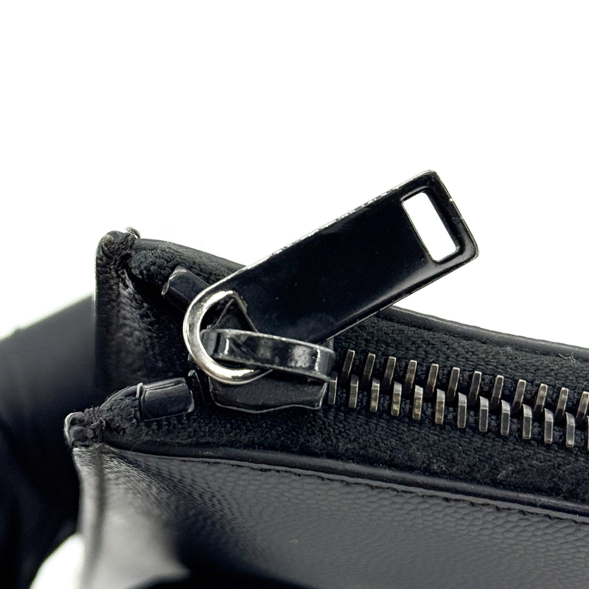 Saint Laurent Classic Monogram Zip Leather Black Leather Clutche & Pouche Bag (Pre-Owned)