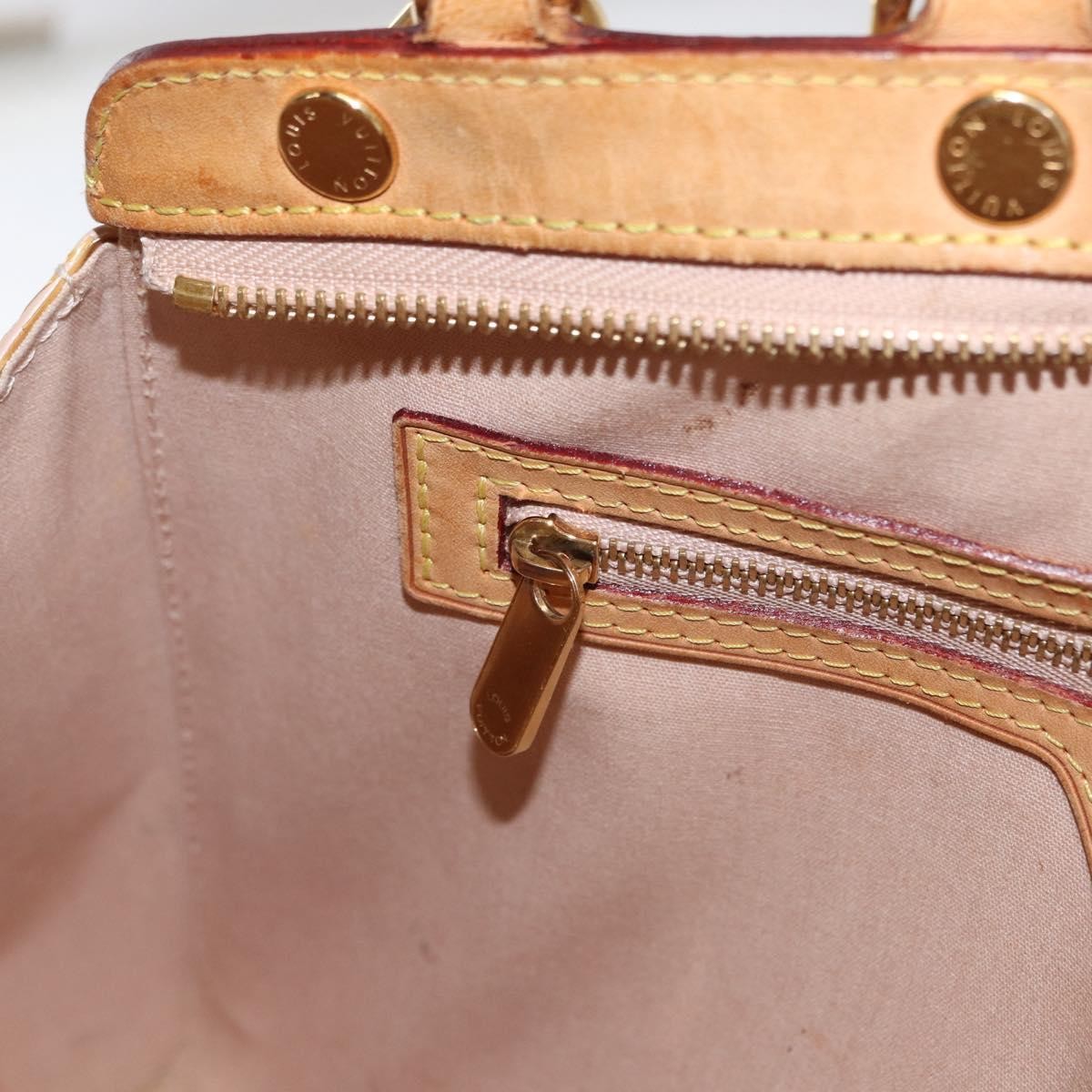 Louis Vuitton Blair Monogram Vernis Beige Patent_Leather Handbag (Pre-Owned)